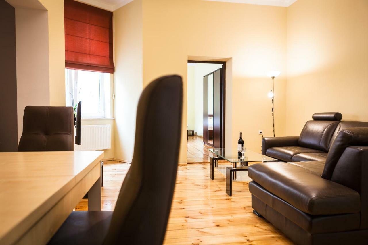 Czar Garbar Apartment Poznań Exterior foto